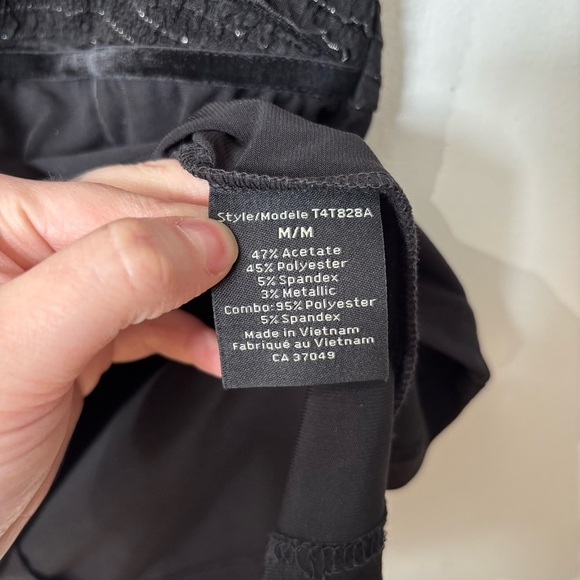 🎉4/30$🎉 Terra Nostra Textured Cap Sleeve Top - Size M - Picture 5 of 6